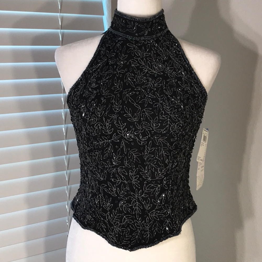 Sequence Black Top